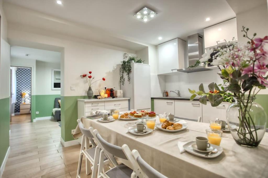 Amazing Apart New Bastille 3 Bedrooms 2 Bathrooms Paris Exterior photo